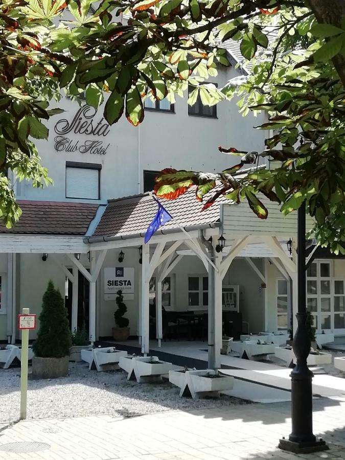 Siesta Club Apartman Harkan Exterior foto